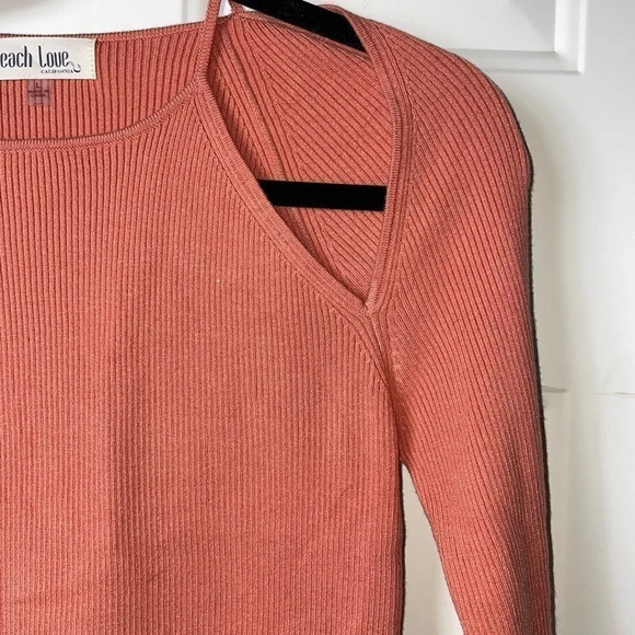WOMEN’S PEACH LOVE‎ CALIFORNIA LONG SLEEVE TOP WITH CUT OUTS - Picture 5 of 7